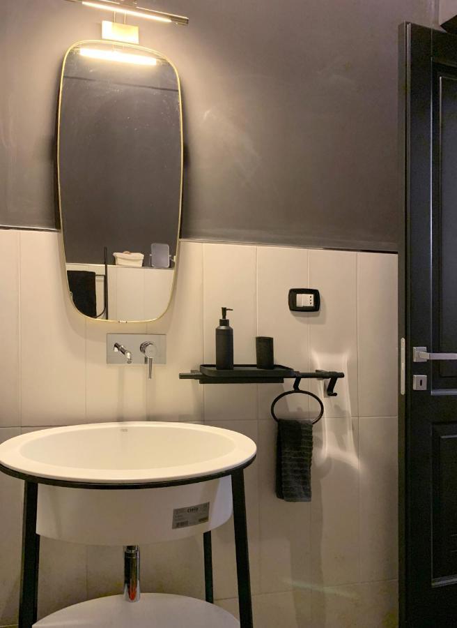 Core City Apartment - Cappella Vecchia Naples Luaran gambar